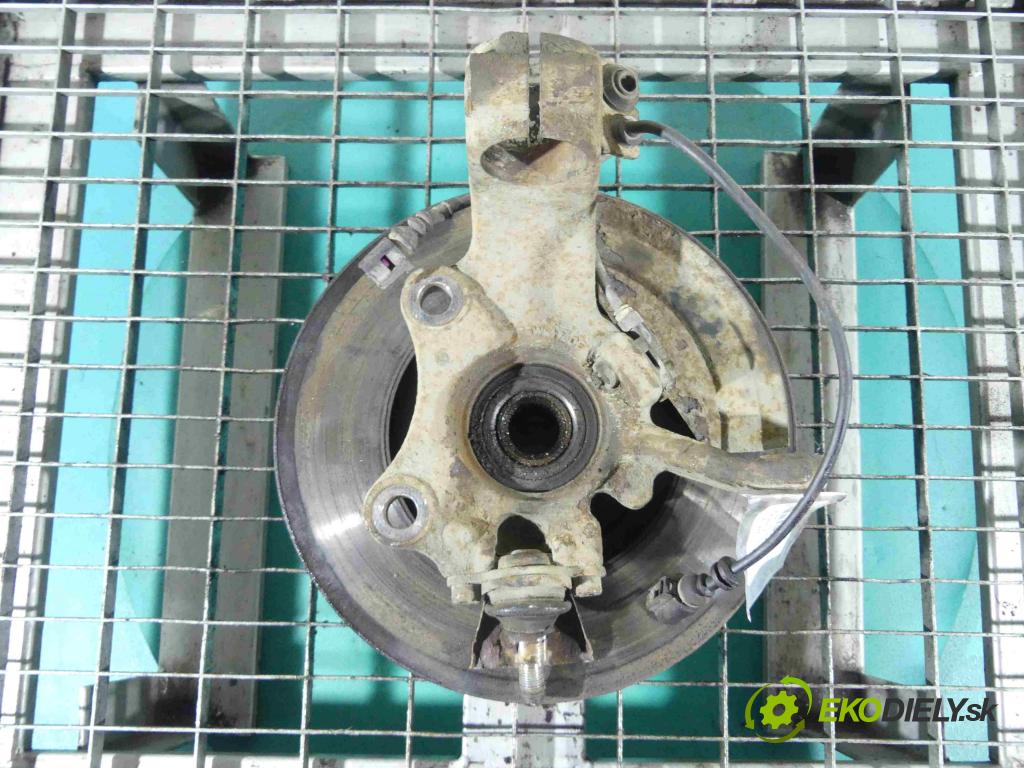 Ford Galaxy Mk1 1995-2006 2.8 V6 204 HP automatic 150 kW 2792 cm3 5- náboj pravé  (Náboje)