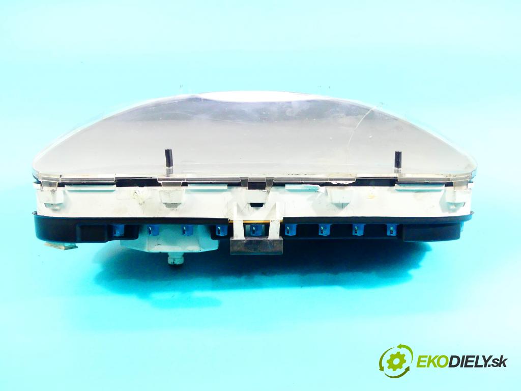 Skoda Felicia 1.3 54 hp manual 40 kW 1289 cm3 5- Přístrojová deska  (Přístrojové desky, displeje)