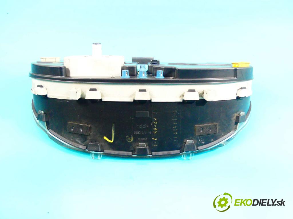 Skoda Felicia 1.3 54 hp manual 40 kW 1289 cm3 5- Přístrojová deska  (Přístrojové desky, displeje)