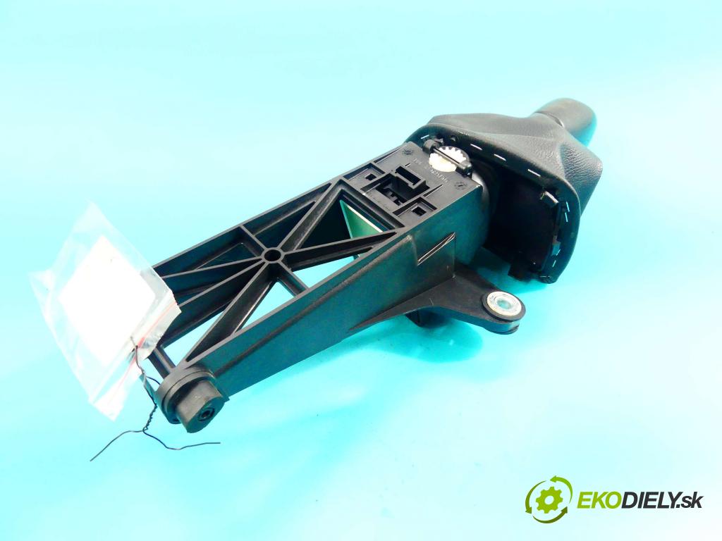 Vw Crafter 2006-2016 2.5 tdi 88 HP automatic 65 kW 2461 cm3 5- Páka: Změny: stupeň,rýchlosť 2E0713021A (Rýchlostné páky / kulisy)