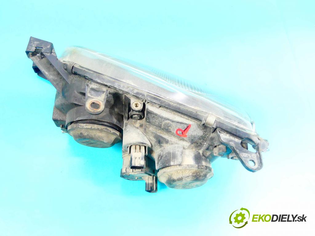 Toyota Avensis I T22 1997-2003 2.0 TD 90 HP manual 66 kW 1975 cm3 5- Reflektor: pravý  (Pravé)