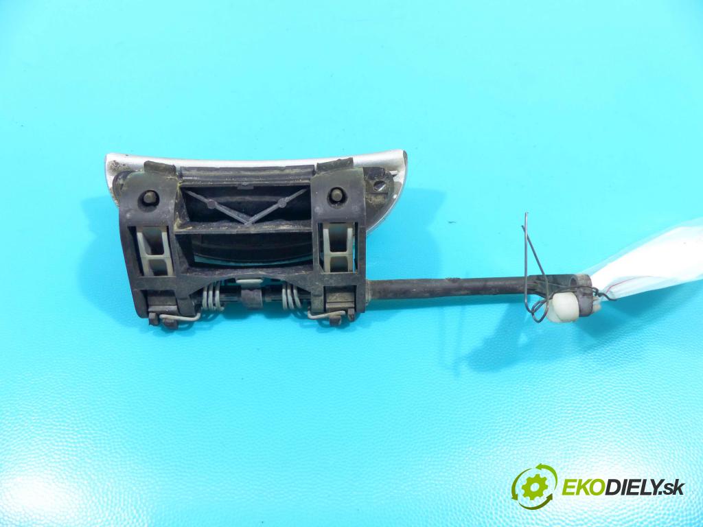 Peugeot 206 1.4 hdi 68 HP manual 50 kW 1398 cm3 5- rukoväť predné ľavé mimo:  (Vonkajšie predné ľavé)