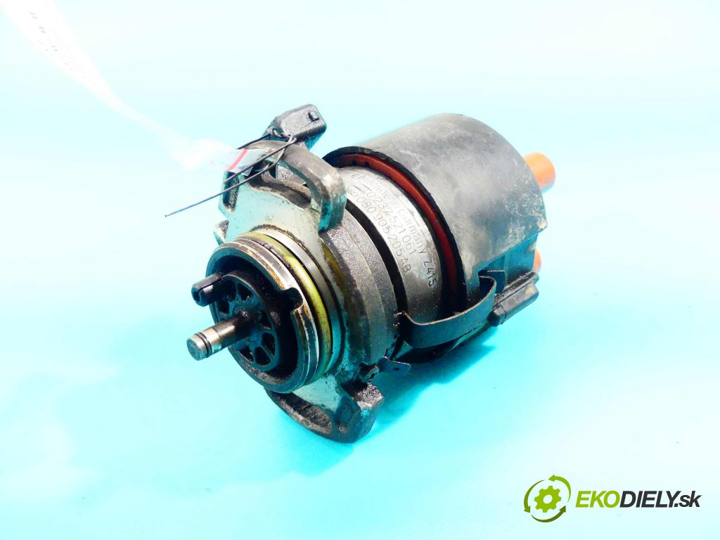 Vw Polo III 6N 1994-2001 1.6 75 HP manual 55 kW 1598 cm3 5- rozdeľovač 0237521061 (Rozdeľovače)