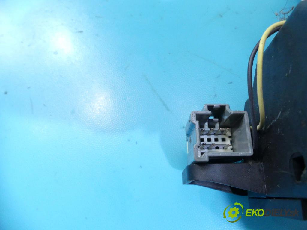 Chrysler Pacifica 3.5 V6 252KM automatic 185 kW 3518 cm3 5- Páka: Změny: stupeň,rýchlosť 04683981AB (Rýchlostné páky / kulisy)