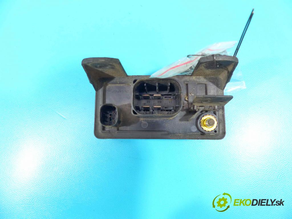 Mercedes C W203 2000-2007 2,2.0 cdi 116 HP manual 85 kW 2148 cm3 4- Relé:  (Relé)