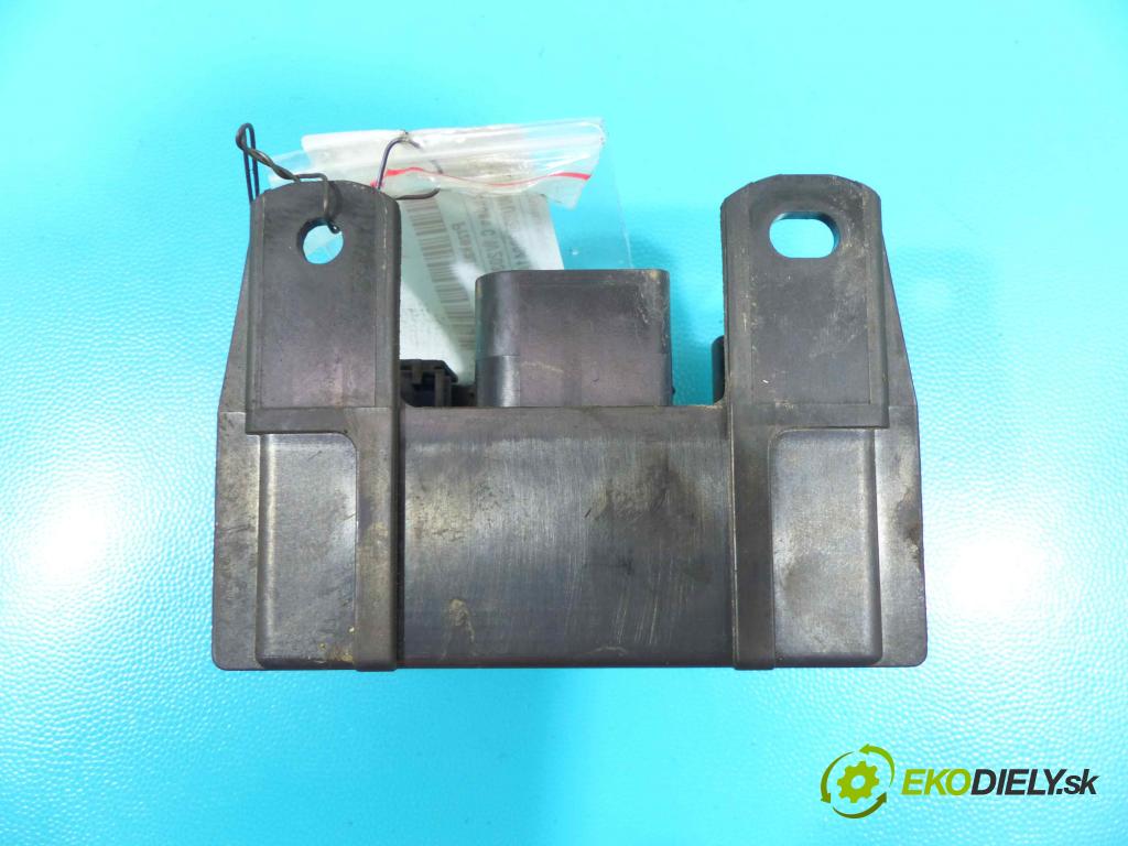 Mercedes C W203 2000-2007 2,2.0 cdi 116 HP manual 85 kW 2148 cm3 4- Relé:  (Relé)