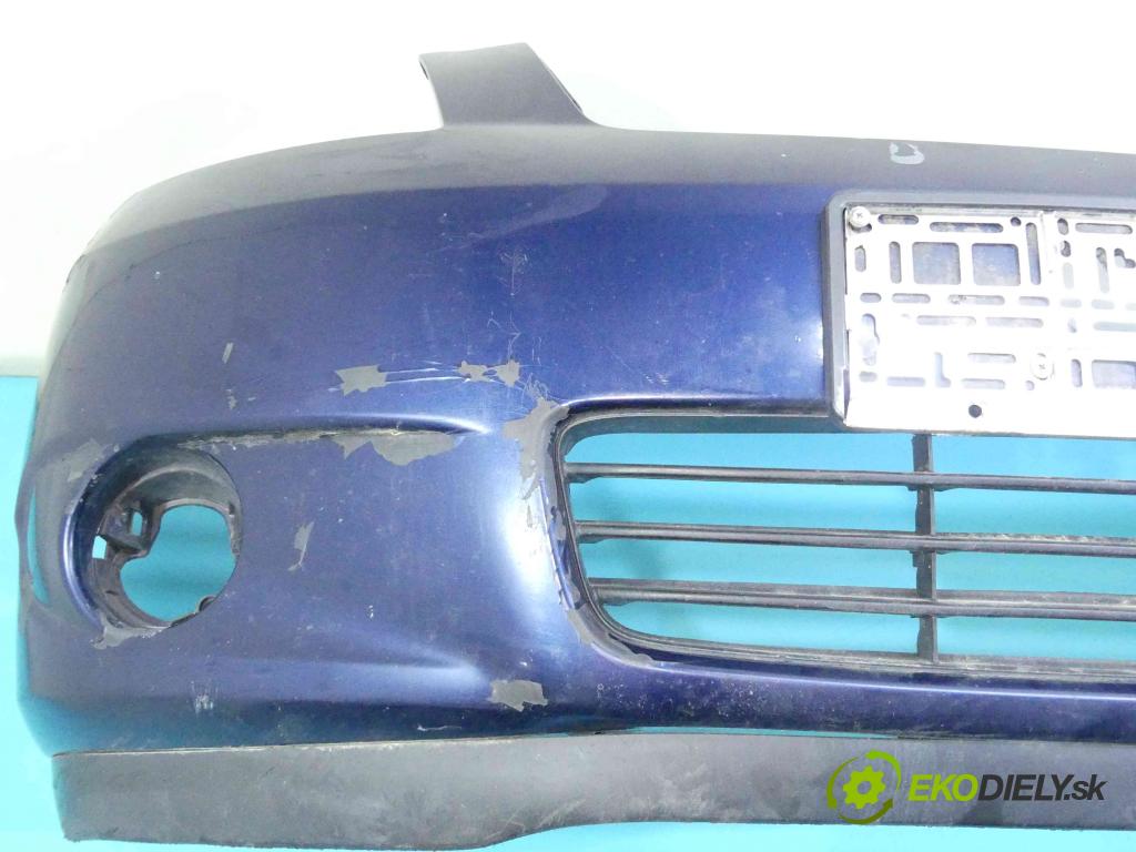 Toyota Corolla Verso I 2001-2004 2.0 D4D 90 hp manual 66 kW 1995 cm3 5- nárazník přední