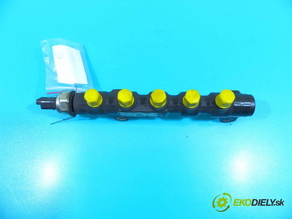 Citroen C4 Grand picasso 1.6 hdi 109 HP automatic 80 kW 1560 cm3 5- lišta vstrekovacia 9654592680 (Vstrekovacie lišty)