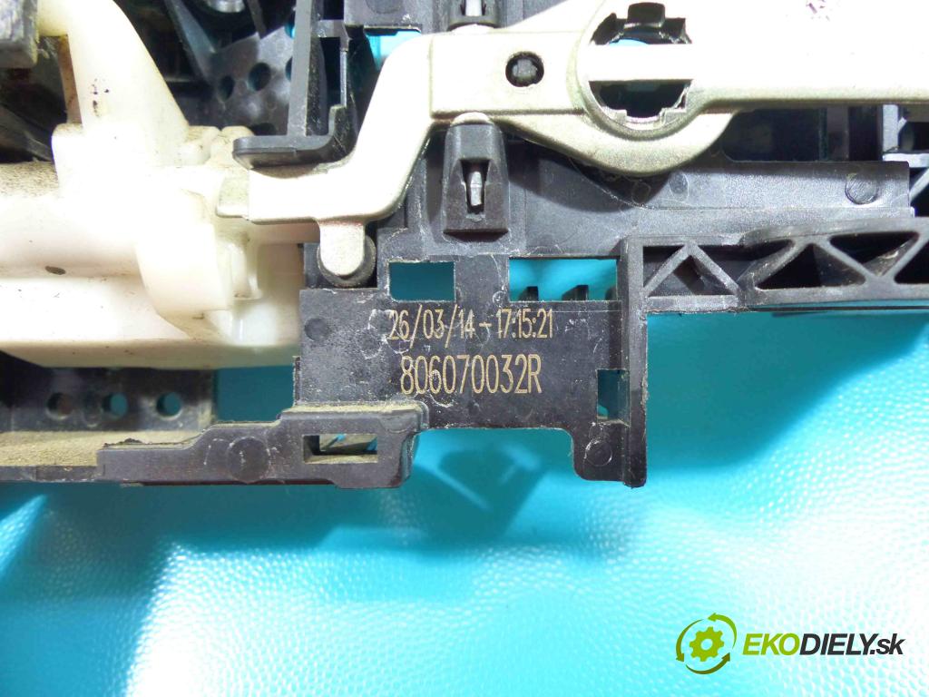 Renault Megane III 2008-2016 1.6 DCI 131 HP manual 96 kW 1599 cm3 5- rukoväť predné ľavé mimo: 806070032R (Vonkajšie predné ľavé)