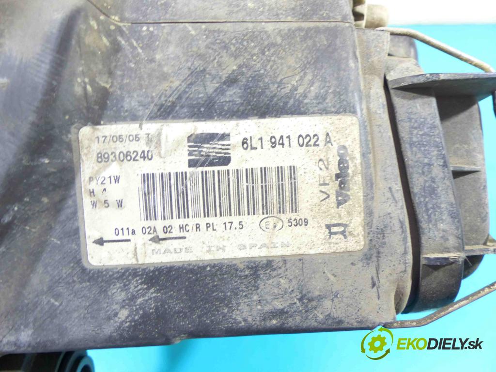 Seat Cordoba II 6L 2002-2008 1.4 16v 75 HP manual 55 kW 1390 cm3 4- Reflektor: pravý 6L1941022A (Pravé)