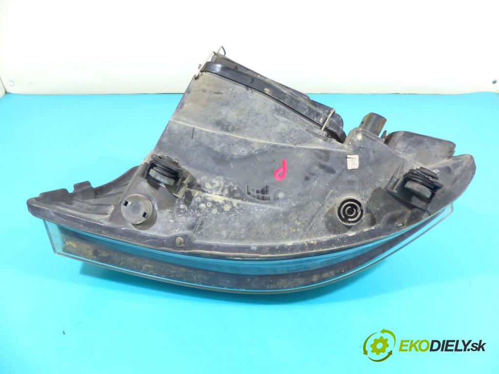 Seat Cordoba II 6L 2002-2008 1.4 16v 75 HP manual 55 kW 1390 cm3 4- Reflektor: pravý 6L1941022A (Pravé)