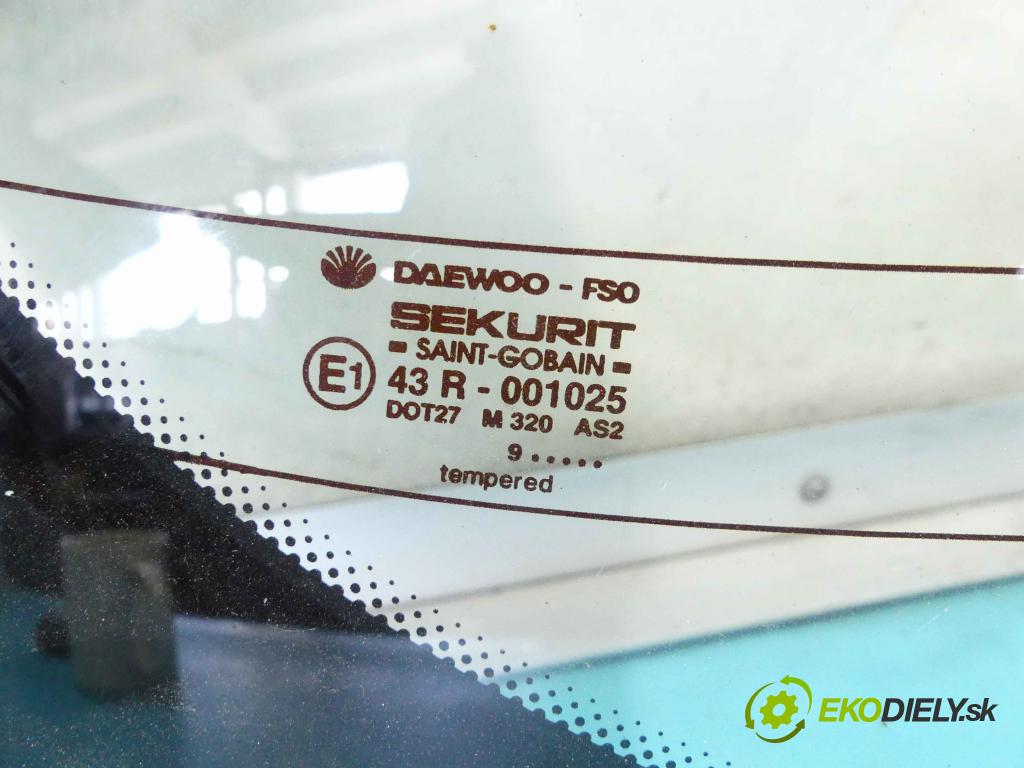 Daewoo Lanos 1.5 16v 100 hp manual 73,2 kW 1498 cm3 5- sklo zadní  (Okna zadní)