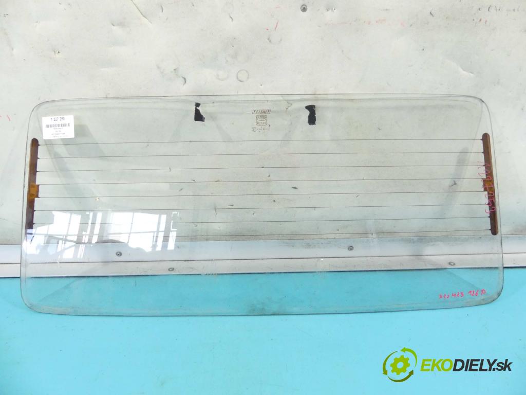 Fiat 126p 0,65.0b 31KM manual 23 kW 652 cm3 3- sklo zadní  (Okna zadní)