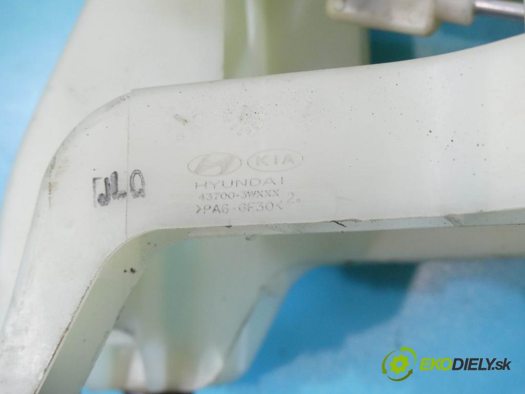 Kia Sportage III 2010-2015 2.0 CRDI 184hp manual 135 kW 1995 cm3 5- Páka: Změny: stupeň,rýchlosť 43700-3WXXX (Rýchlostné páky / kulisy)