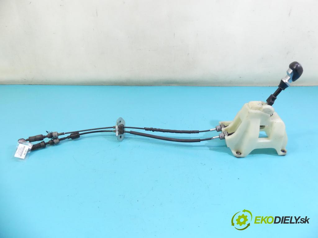 Kia Sportage III 2010-2015 2.0 CRDI 184hp manual 135 kW 1995 cm3 5- Páka: Změny: stupeň,rýchlosť 43700-3WXXX (Rýchlostné páky / kulisy)