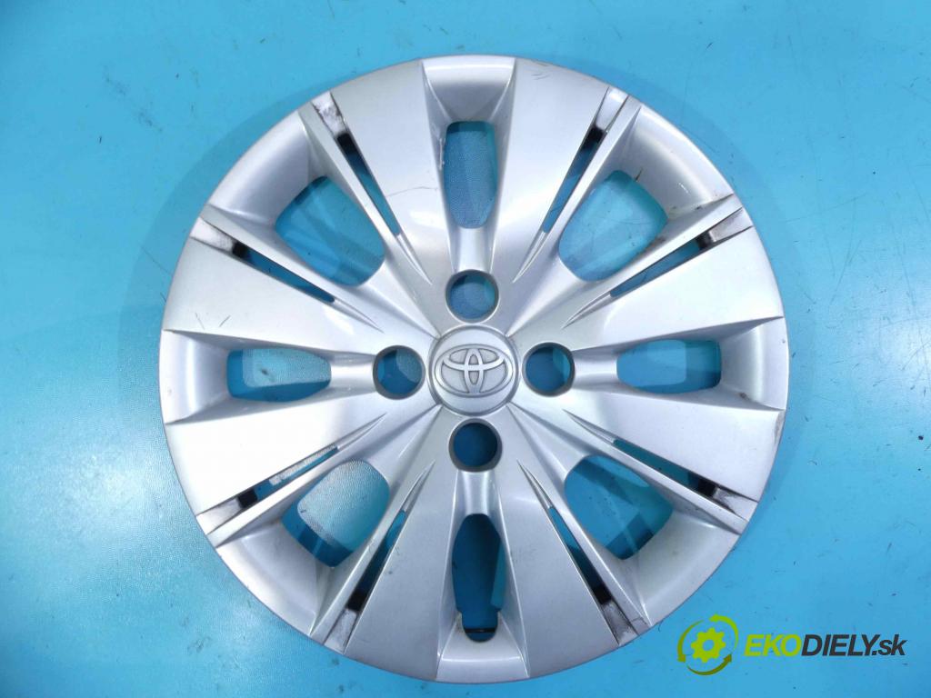 Toyota Yaris III 2011-2020 1.3 vvti 99 HP manual 73 kW 1329 cm3 5- puklica R15 (Puklice)