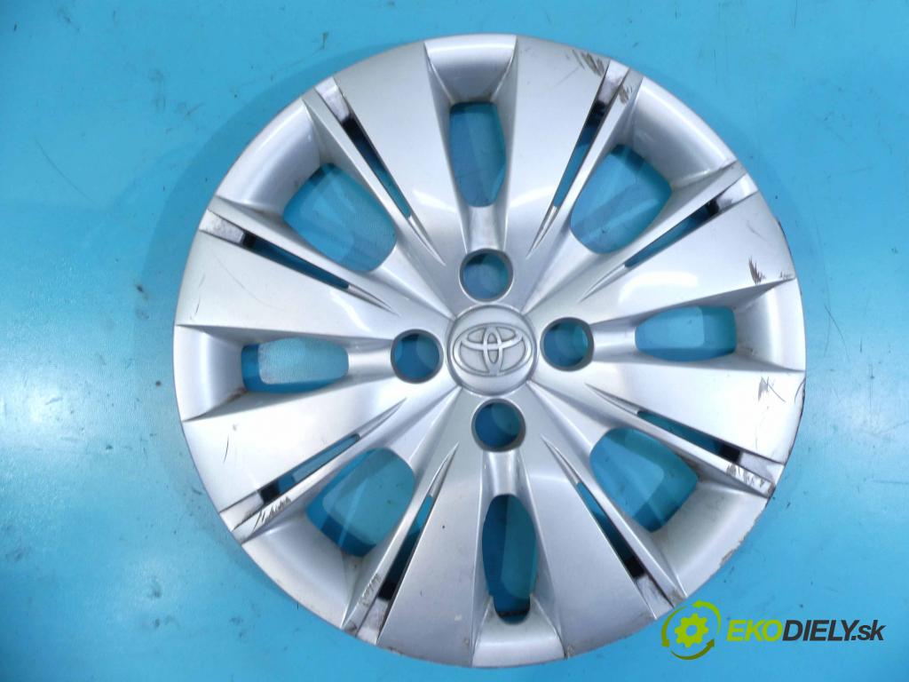 Toyota Yaris III 2011-2020 1.3 vvti 99 HP manual 73 kW 1329 cm3 5- puklica R15 (Puklice)