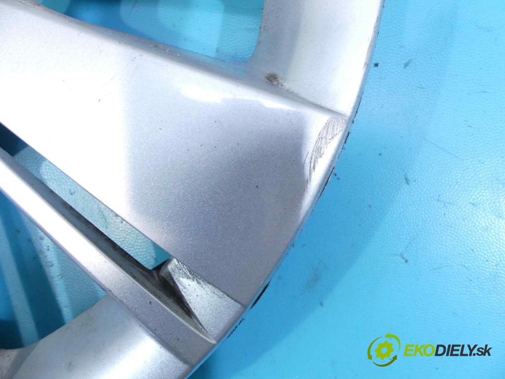 Toyota Yaris III 2011-2020 1.3 vvti 99 HP manual 73 kW 1329 cm3 5- puklica R15 (Puklice)