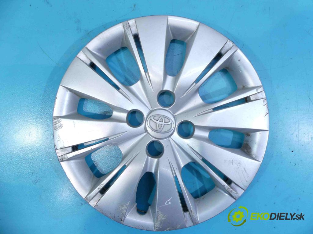 Toyota Yaris III 2011-2020 1.3 vvti 99 HP manual 73 kW 1329 cm3 5- puklica R15 (Puklice)