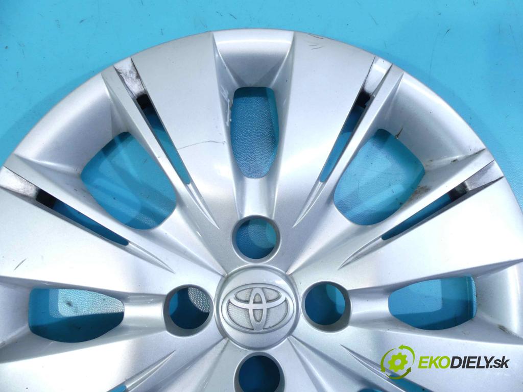 Toyota Yaris III 2011-2020 1.3 vvti 99 HP manual 73 kW 1329 cm3 5- puklica R15 (Puklice)