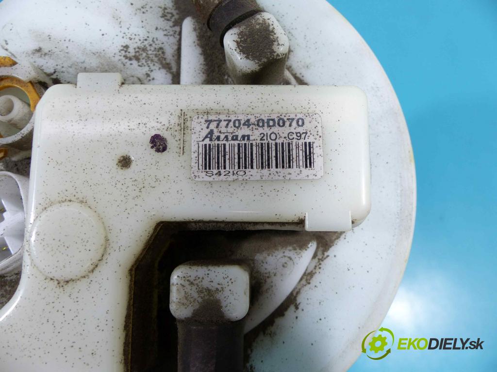 Toyota Yaris III 2011-2020 1.3 vvti 99 hp manual 73 kW 1329 cm3 5- čerpadlo paliva 77704-0D070