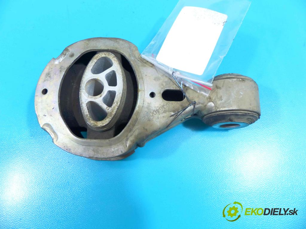 Renault Megane III 2008-2016 1.6 DCI 131 hp manual 96 kW 1599 cm3 5- Tlapka: motoru