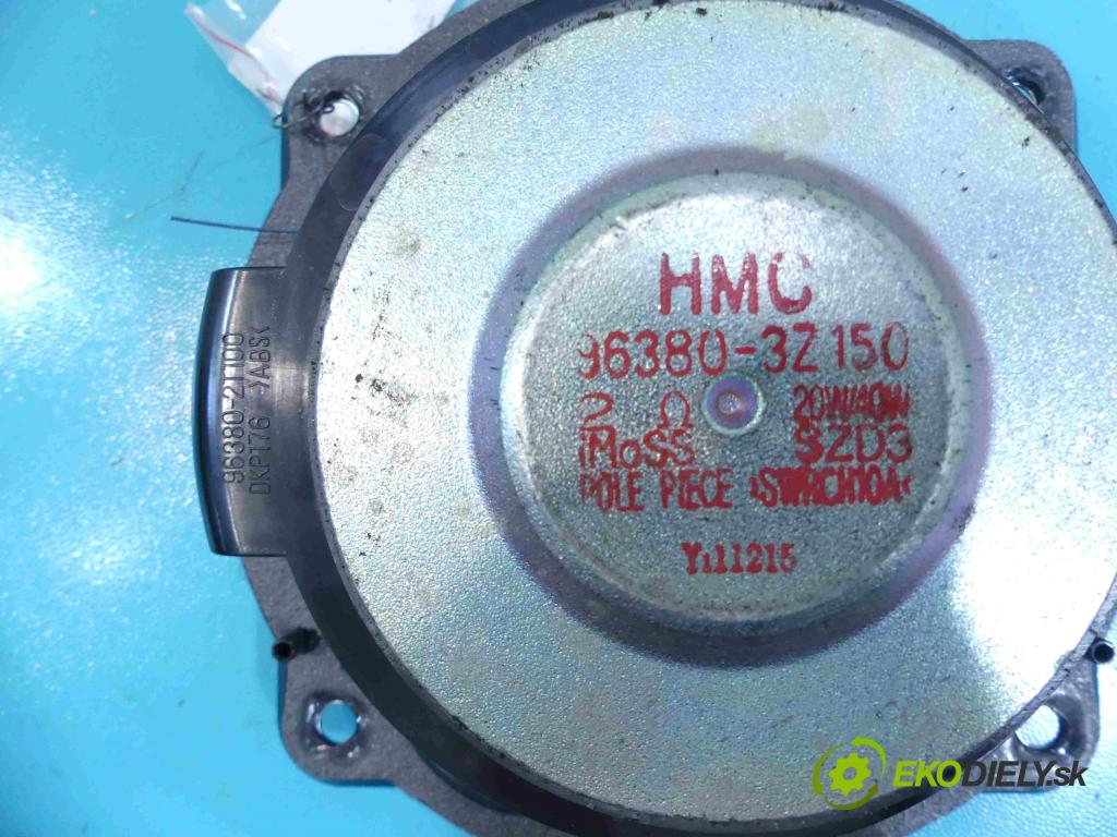 Hyundai I40 1.7 crdi 116 HP manual 85 kW 1685 cm3 4- Subwoofer: 96380-3Z150 (Audio zariadenia)