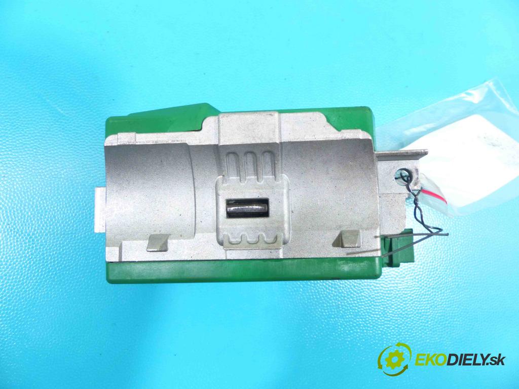 Maserati Ghibli 2013 - 3.0 V6 diesel: 275 HP automatic 202 kW 2987 cm3 4- Blokáda: řízení: 670003653 (Ostatné)