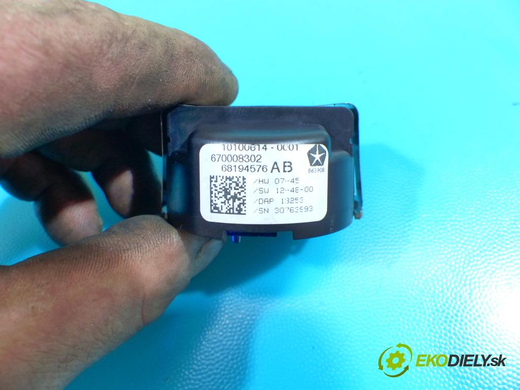 Maserati Ghibli 2013 - 3.0 V6 diesel: 275 HP automatic 202 kW 2987 cm3 4- snímač déšť: 670008302 (Snímače dažďa)