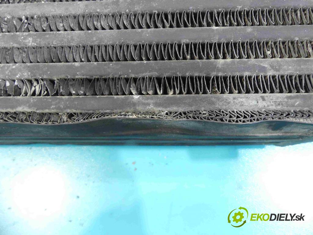 Maserati Ghibli 2013 - 3.0 V6 diesel 275 hp automatic 202 kW 2987 cm3 4- Intercooler  (Chladiče nasávaného vzduchu (intercoolery))