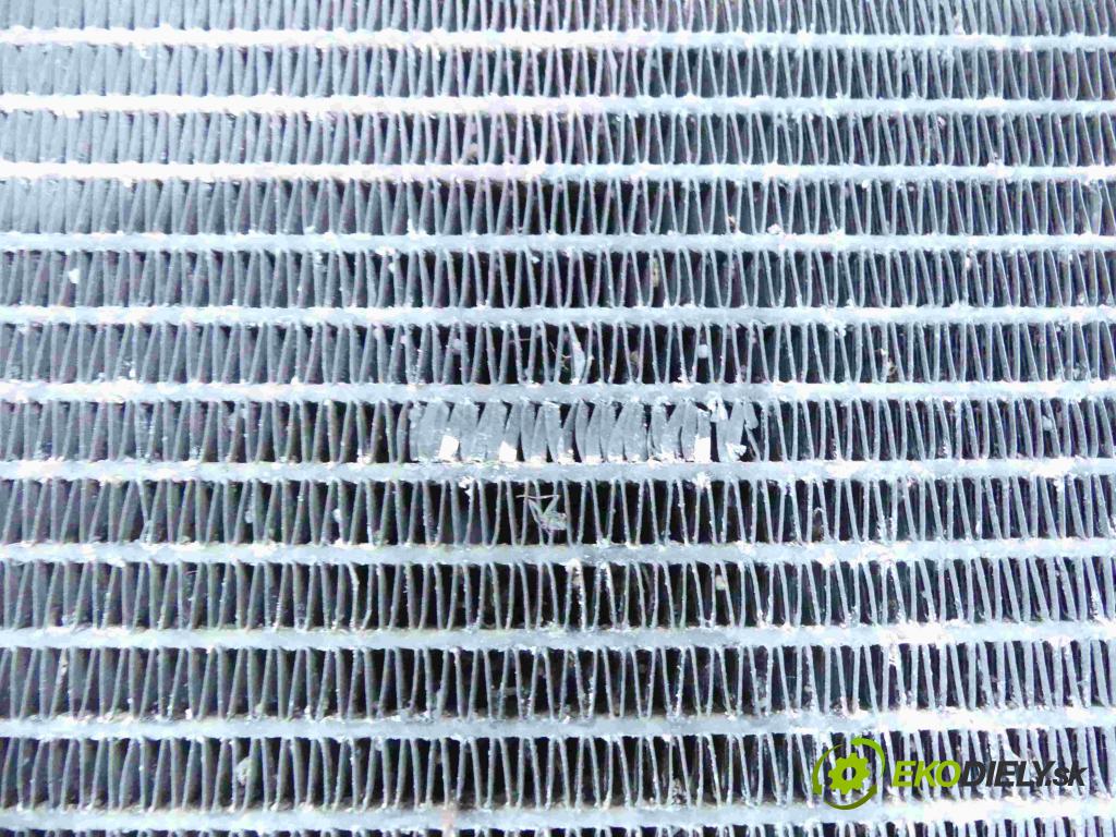 Maserati Ghibli 2013 - 3.0 V6 diesel: 275 HP automatic 202 kW 2987 cm3 4- chladič klimatizácie 16474837 (Chladiče klimatizácie)