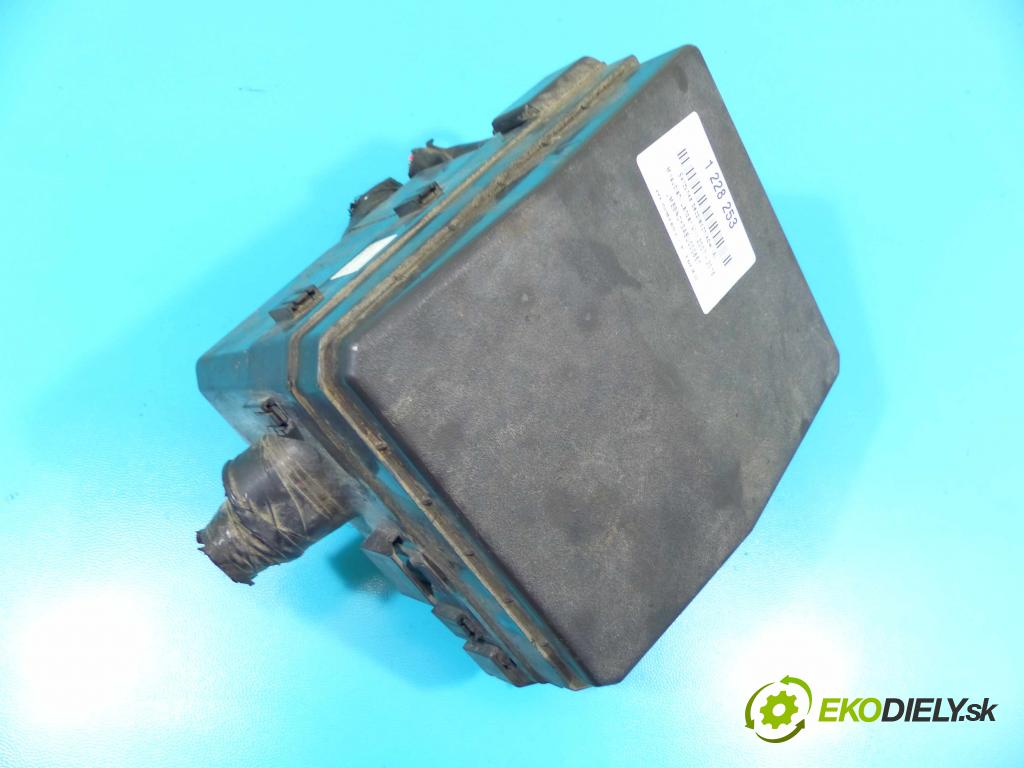 Mitsubishi Lancer VIII 2007-2016 1.8 16v 140 hp manual 103 kW 1798 cm3 4- skříňka pojistková 8565A024 (Pojistkové skříňky)