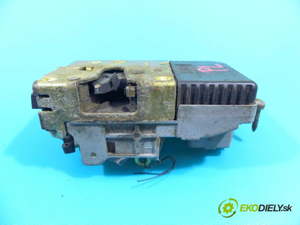 Fiat Ulysse II 2002-2010 2.2 jtd 128 hp manual 94 kW 2179 cm3 5- zámek přední levý