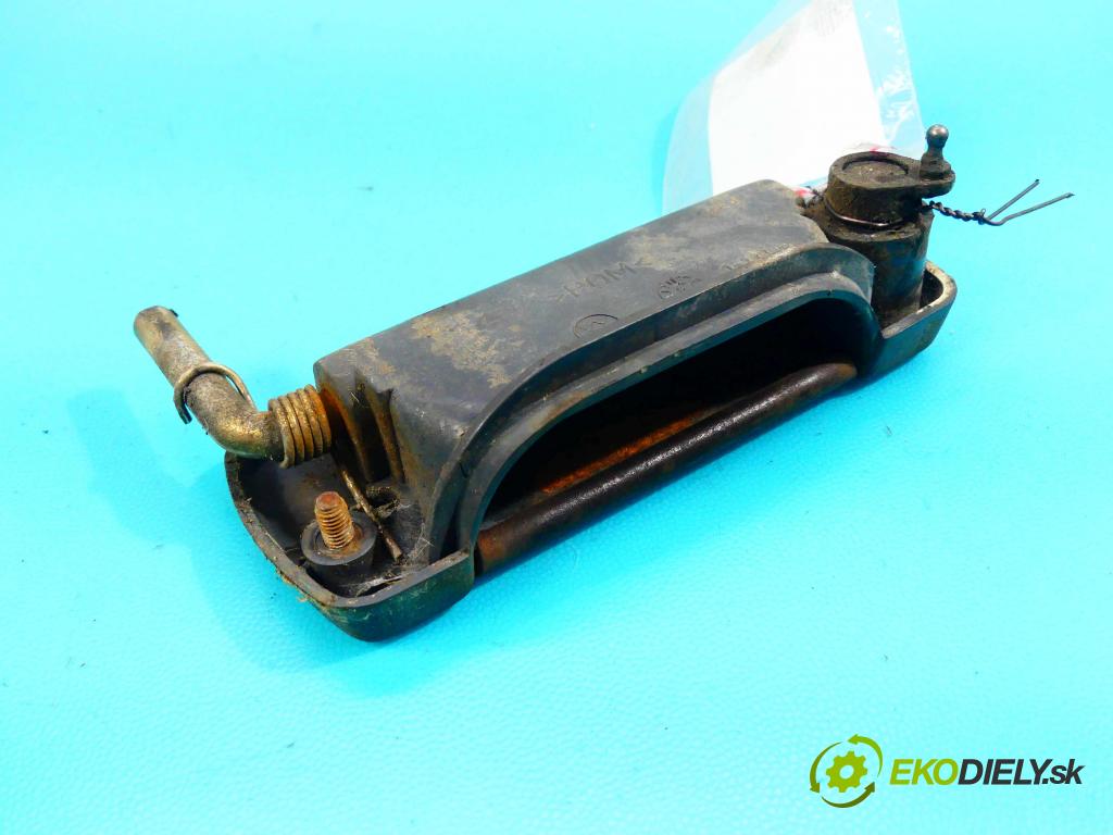 Fiat 126p 0,65.0b 31KM manual 23 kW 652 cm3 3- rukoväť predné ľavé mimo:  (Vonkajšie predné ľavé)