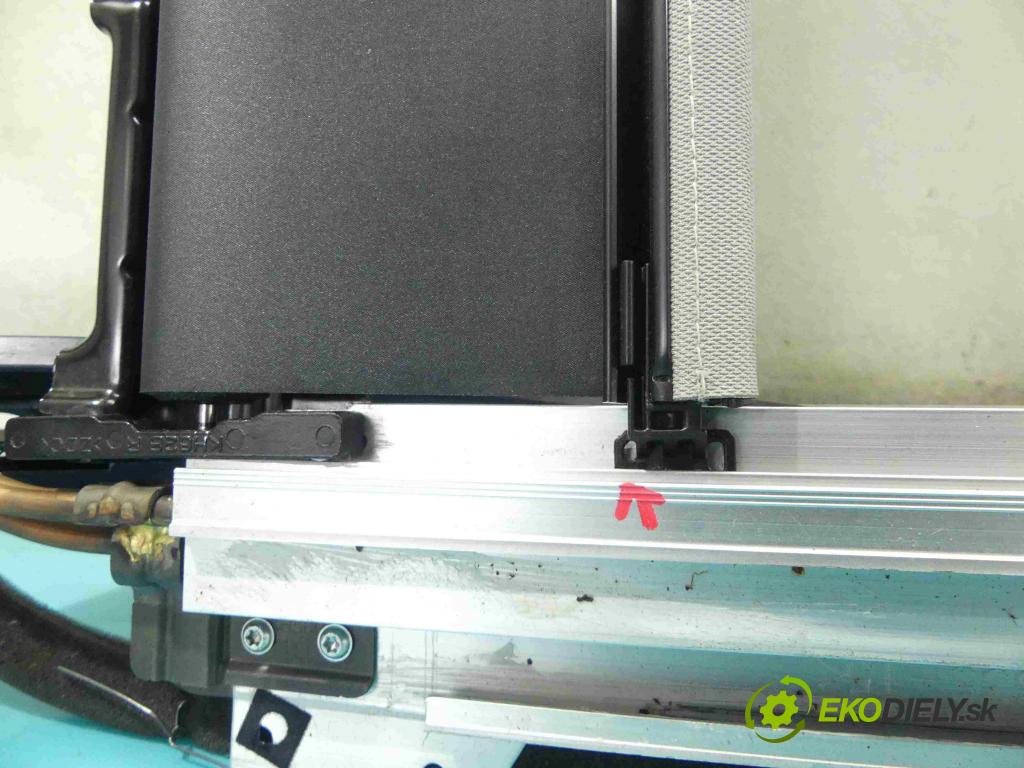 Hyundai I40 1.7 crdi 116 HP manual 85 kW 1685 cm3 4- roleta 7707217B (Rolety kufra)