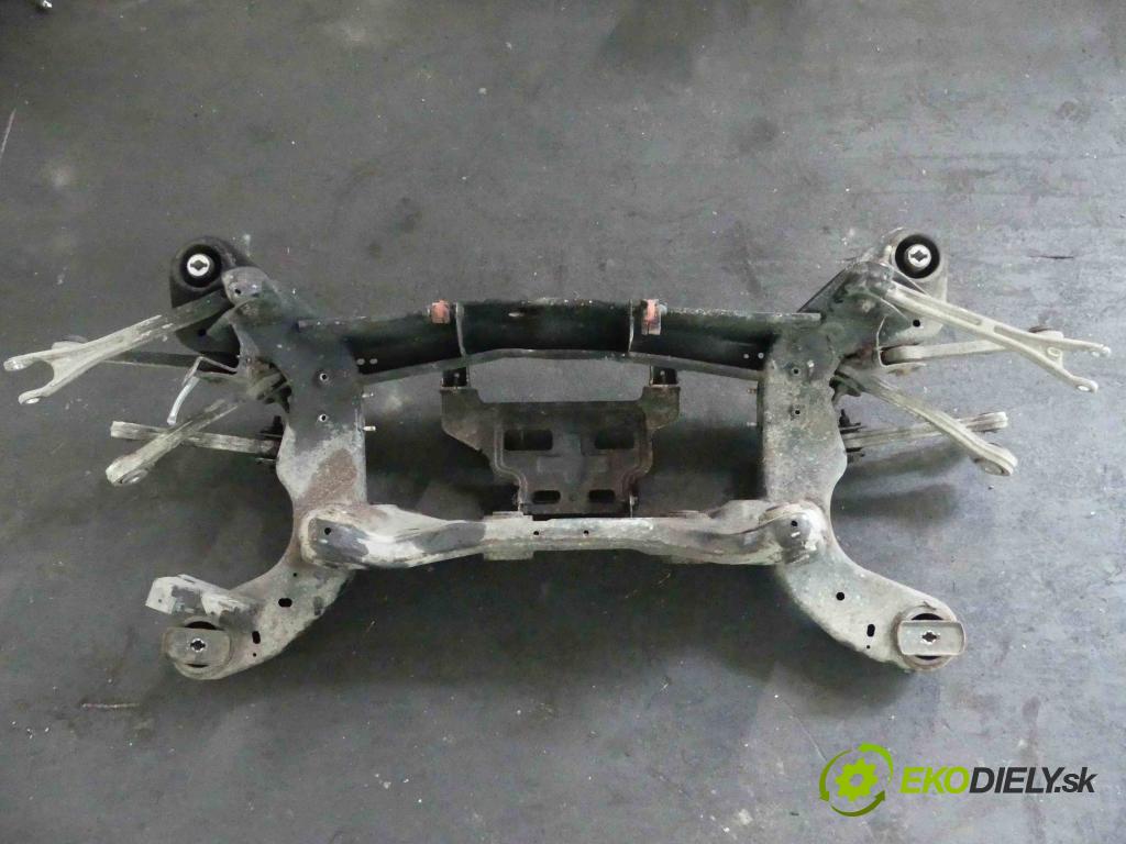 Maserati Ghibli 2013 - 3.0 V6 diesel 275 hp automatic 202 kW 2987 cm3 4- zadní výztuha