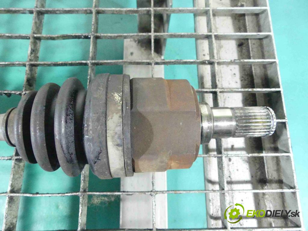 Hyundai I20 I 2008-2014 1.2 16v 77 HP manual 57 kW 1248 cm3 3- poloos ľavé HKXW0714C (Poloosy)