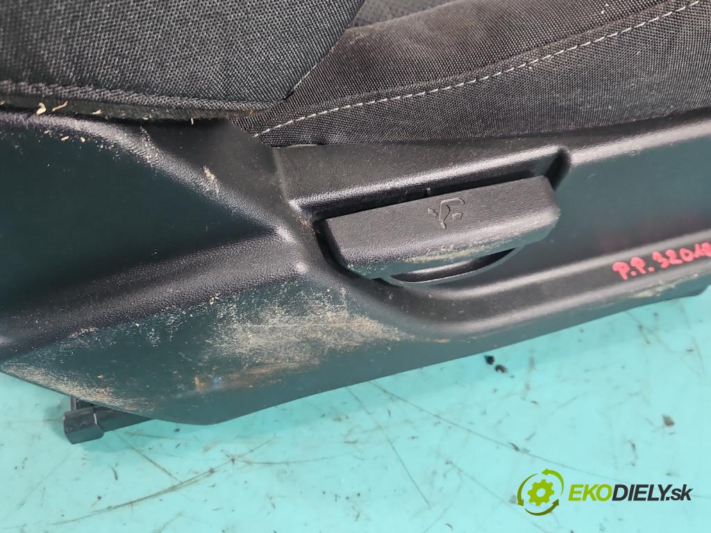 Hyundai I20 I 2008-2014 1.2 16v 77 hp manual 57 kW 1248 cm3 3- Sedadlo pravý  (Sedadlo)