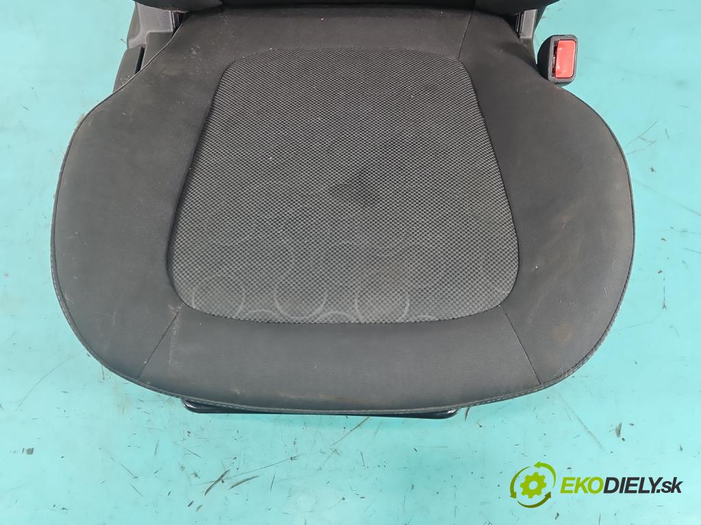 Hyundai I20 I 2008-2014 1.2 16v 77 hp manual 57 kW 1248 cm3 3- Sedadlo pravý  (Sedadlo)