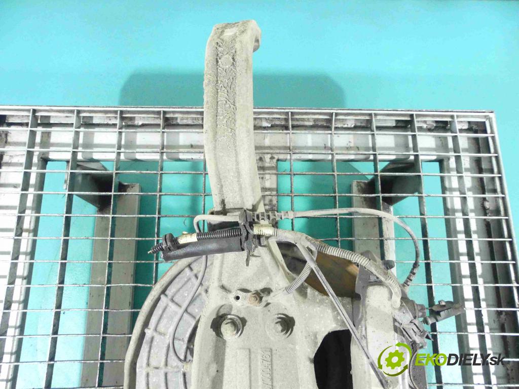 Maserati Ghibli 2013 - 3.0 V6 diesel: 275 HP automatic 202 kW 2987 cm3 4- náboj ľavé 670004761 (Náboje)