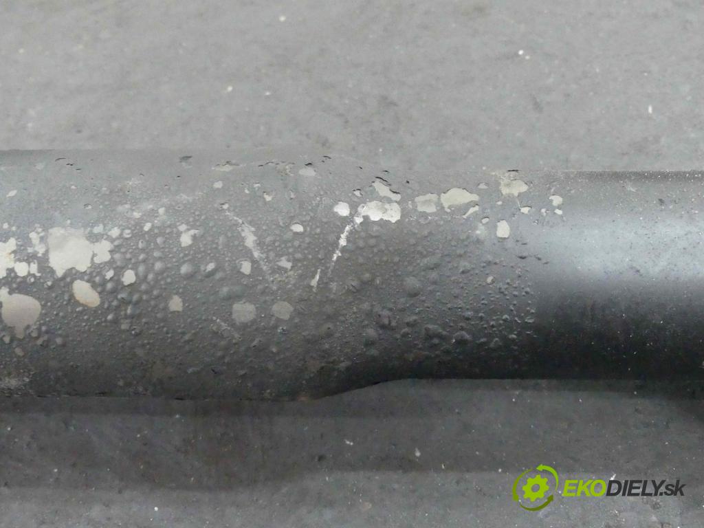 Maserati Ghibli 2013 - 3.0 V6 diesel: 275 HP automatic 202 kW 2987 cm3 4- Hřídel:  (Kardaňové hriadele)