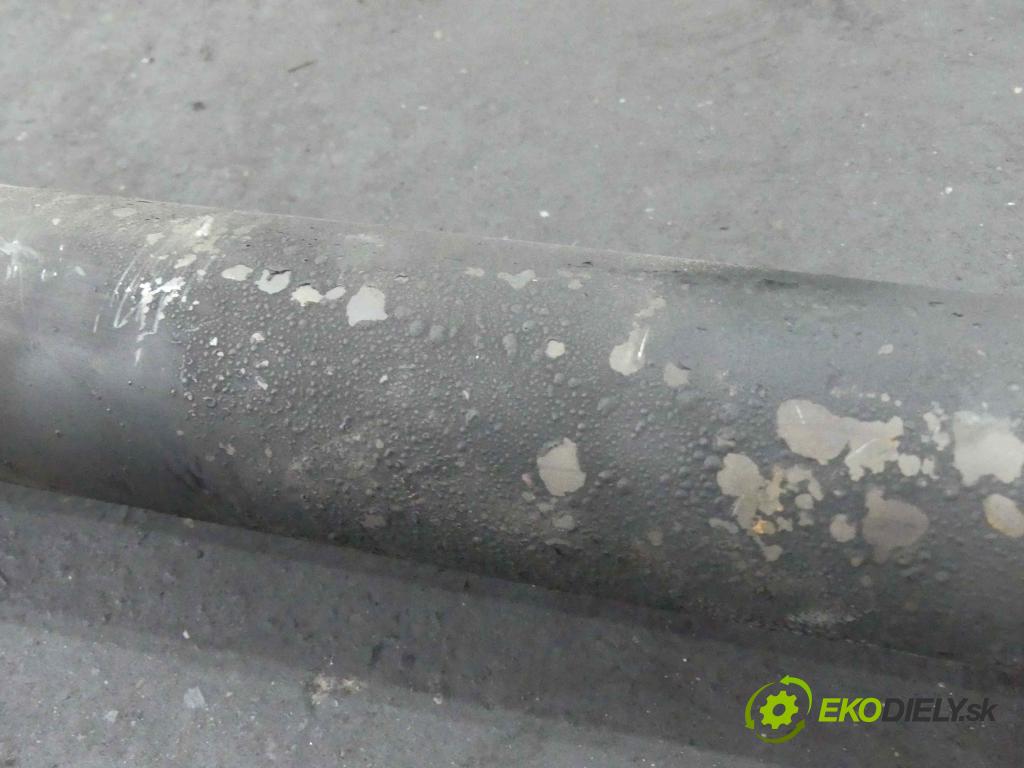 Maserati Ghibli 2013 - 3.0 V6 diesel: 275 HP automatic 202 kW 2987 cm3 4- Hřídel:  (Kardaňové hriadele)