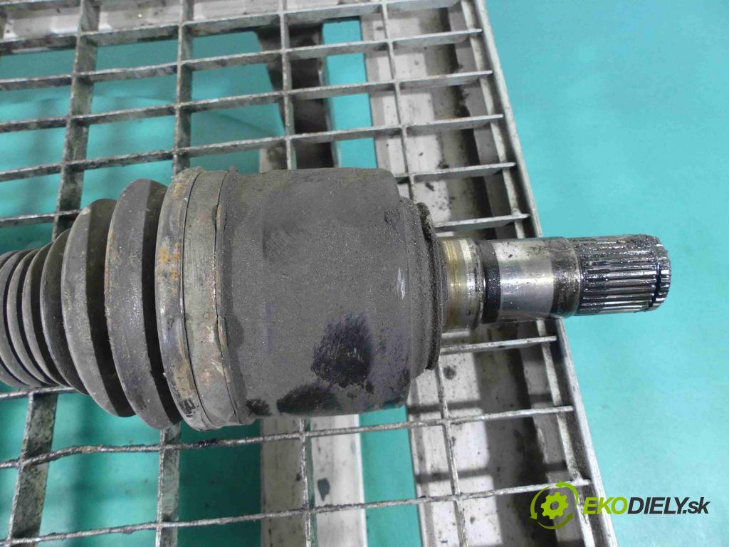 Maserati Ghibli 2013 - 3.0 V6 diesel: 275 HP automatic 202 kW 2987 cm3 4- poloos pravé  (Poloosy)