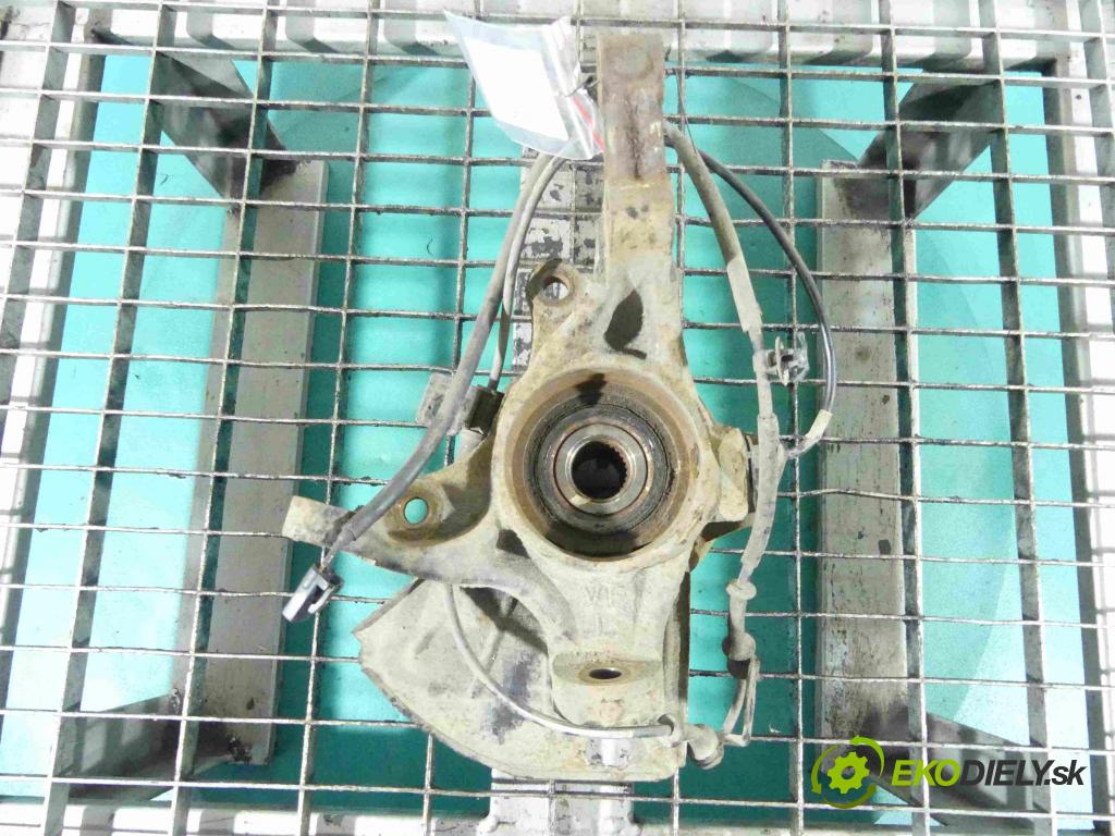 Hyundai I40 1.7 crdi 116 HP manual 85 kW 1685 cm3 4- náboj ľavé  (Náboje)