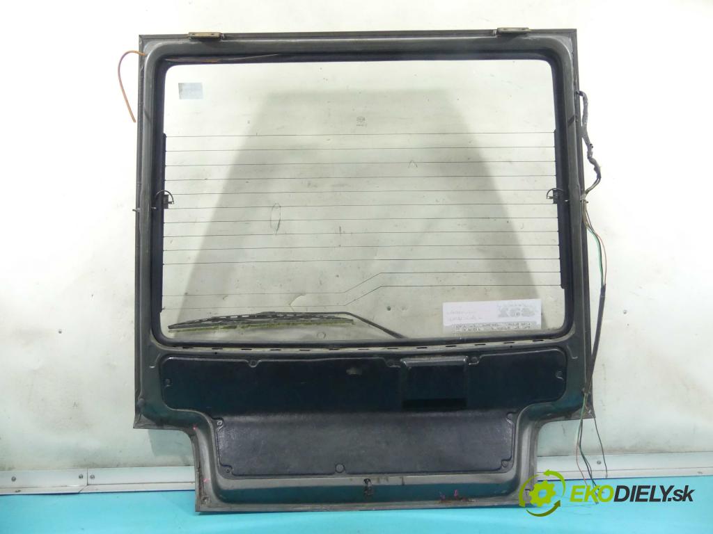 Polonez Caro / Atu 1.6 karburátor: 80 hp manual 59 kW 1598 cm3 5- zadní kufrové dveře (Zadní kapoty)