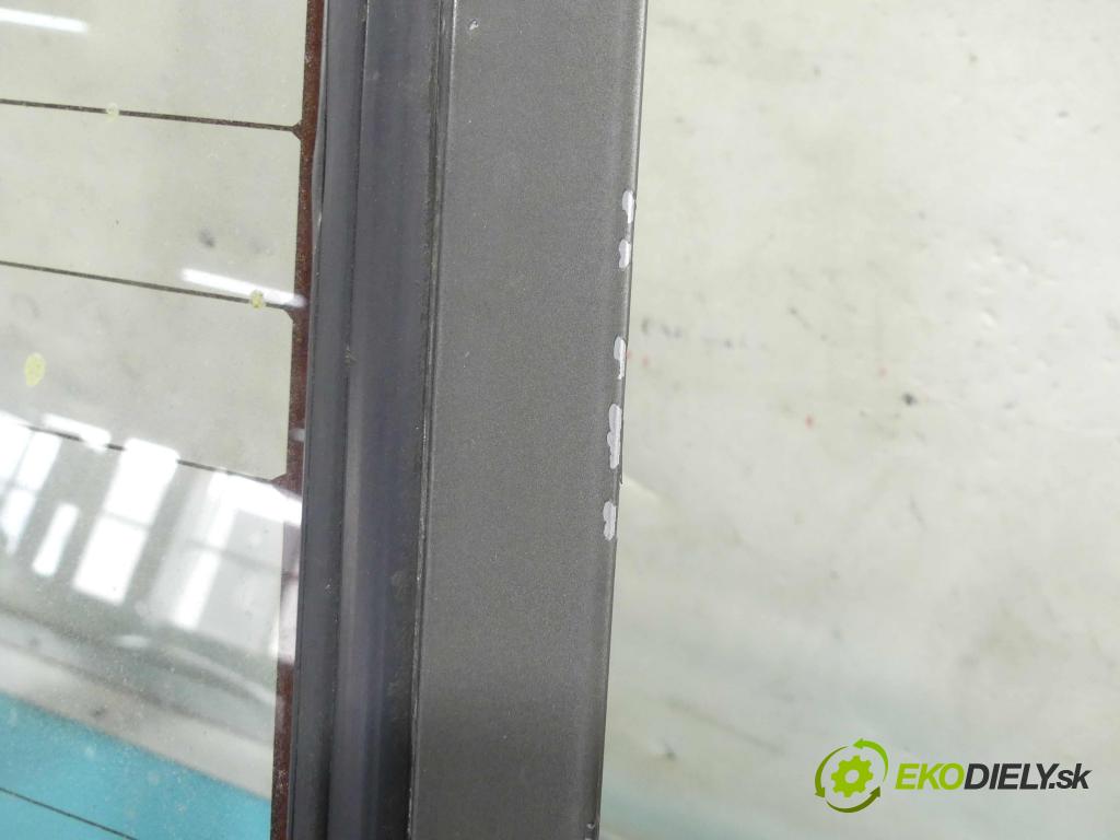 Polonez Caro / Atu 1.6 karburátor: 80 hp manual 59 kW 1598 cm3 5- zadní kufrové dveře (Zadní kapoty)