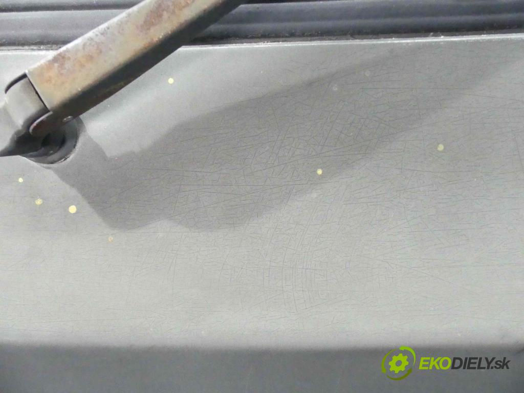 Polonez Caro / Atu 1.6 karburátor: 80 hp manual 59 kW 1598 cm3 5- zadní kufrové dveře (Zadní kapoty)