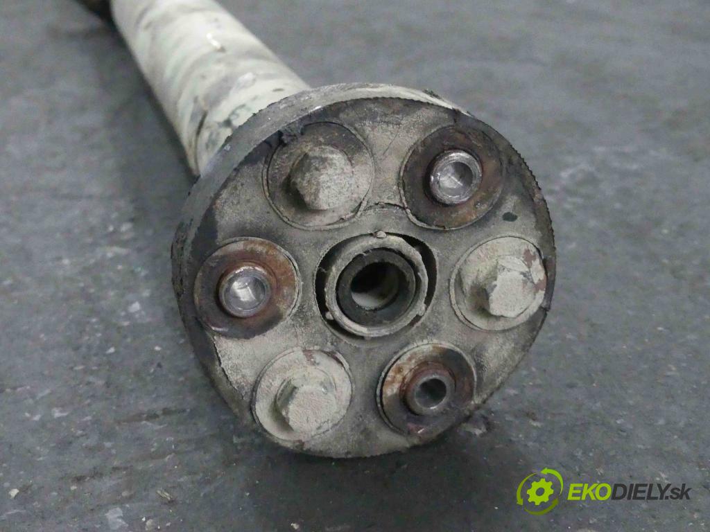 Mercedes 190 201 1.8 injekcia: mechanický 109 HP manual 80 kW 1797 cm3 4- Hřídel:  (Kardaňové hriadele)