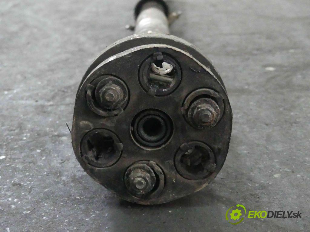 Mercedes 190 201 1.8 injekcia: mechanický 109 HP manual 80 kW 1797 cm3 4- Hřídel:  (Kardaňové hriadele)