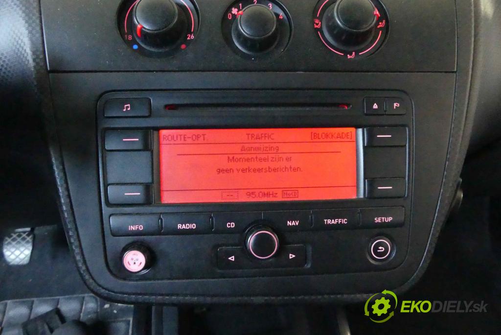 Seat Altea 1.9 tdi 105 HP manual 77 kW 1896 cm3 5- Radio továreň: 5P0035191
